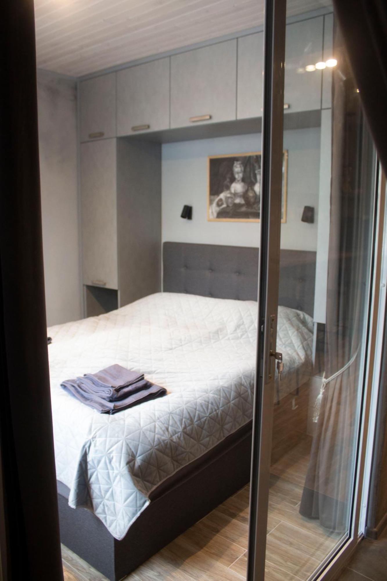 City Center Artmania Apartments キシナウ エクステリア 写真