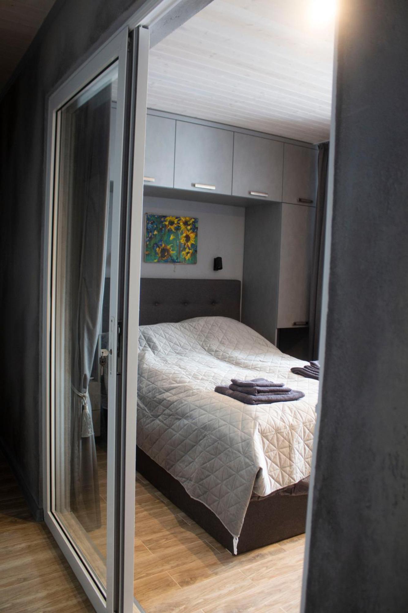 City Center Artmania Apartments キシナウ エクステリア 写真