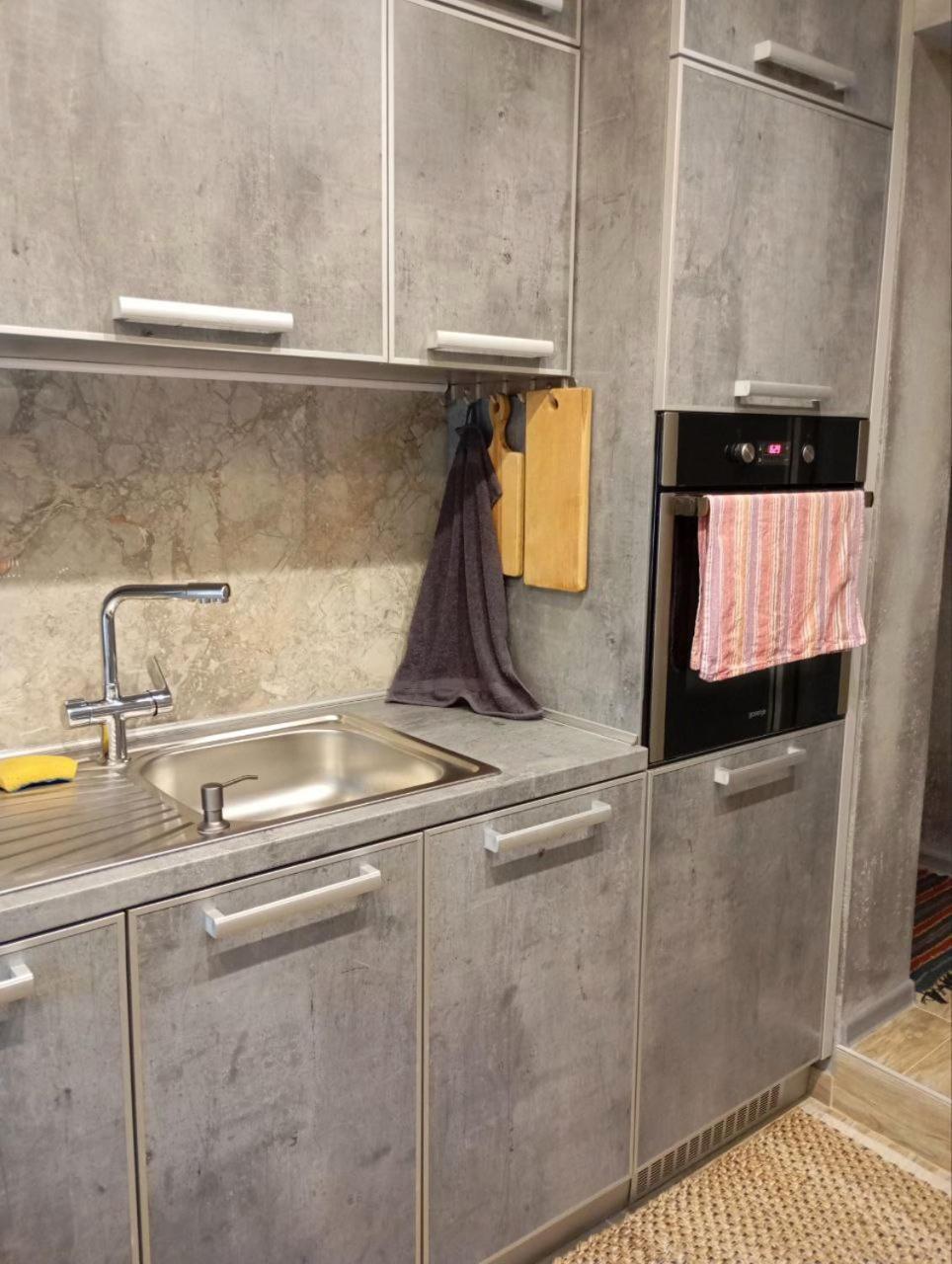City Center Artmania Apartments キシナウ エクステリア 写真